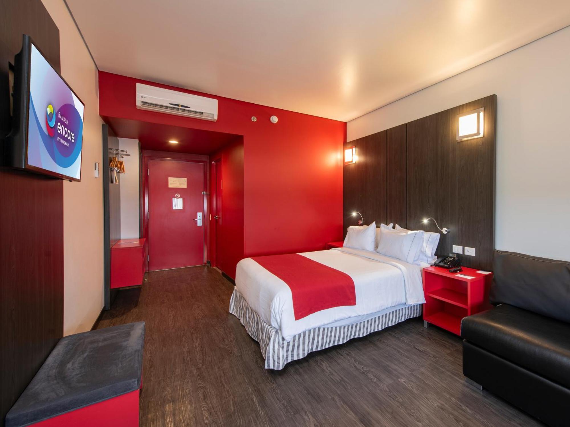 Ramada Encore By Wyndham Puebla Exterior photo